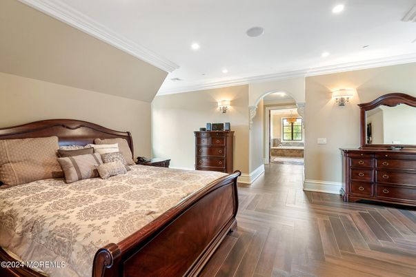Bedroom, Interior, Recessed Lighting, Wood Texture Flooring